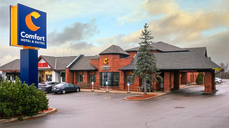 <b>Comfort Hotel & Suites Peterborough Exterior</b>. Images powered by <a href="https://iceportal.shijigroup.com/" title="IcePortal" target="_blank">IcePortal</a>.