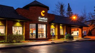 Comfort Hotel & Suites Peterborough