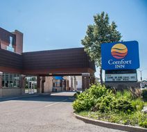 Comfort Inn Lundy's Lane Exterior