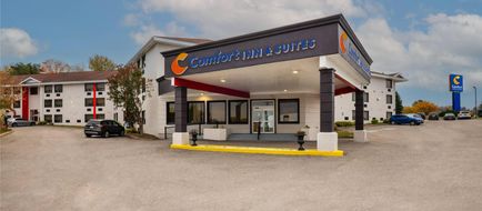 Comfort Inn & Suites Barrie Exterior