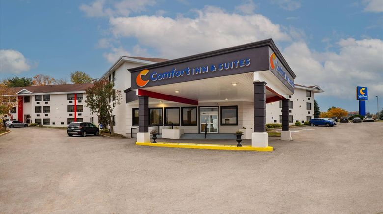<b>Comfort Inn & Suites Barrie Exterior</b>. Images powered by <a href="https://iceportal.shijigroup.com/" title="IcePortal" target="_blank">IcePortal</a>.