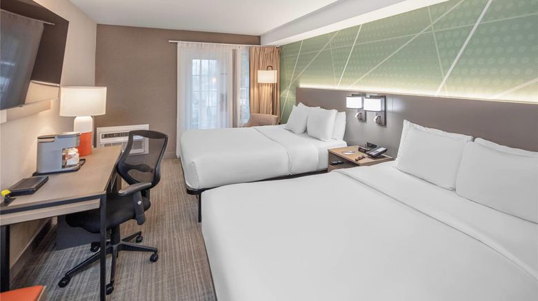 <b>Comfort Inn Room</b>. Images powered by <a href="https://iceportal.shijigroup.com/" title="IcePortal" target="_blank">IcePortal</a>.