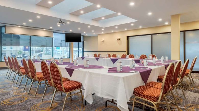 <b>Quality Hotel Dorval Aeroport Meeting</b>. Images powered by <a href="https://iceportal.shijigroup.com/" title="IcePortal" target="_blank">IcePortal</a>.