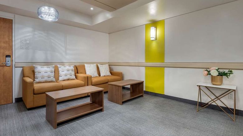 <b>Quality Hotel Dorval Aeroport Meeting</b>. Images powered by <a href="https://iceportal.shijigroup.com/" title="IcePortal" target="_blank">IcePortal</a>.