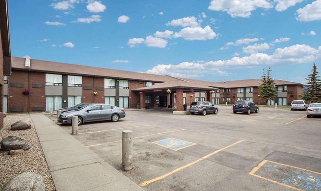 Comfort Inn West Edmonton Exterior