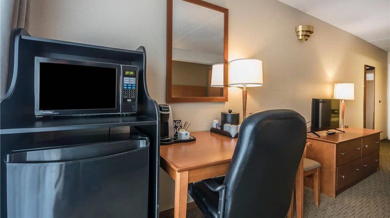 <b>Comfort Inn Room</b>. Images powered by <a href="https://iceportal.shijigroup.com/" title="IcePortal" target="_blank">IcePortal</a>.