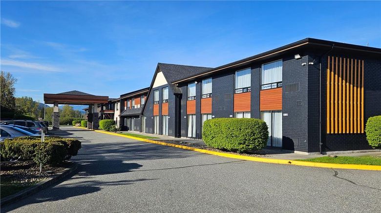 <b>Comfort Inn Exterior</b>. Images powered by <a href="https://iceportal.shijigroup.com/" title="IcePortal" target="_blank">IcePortal</a>.