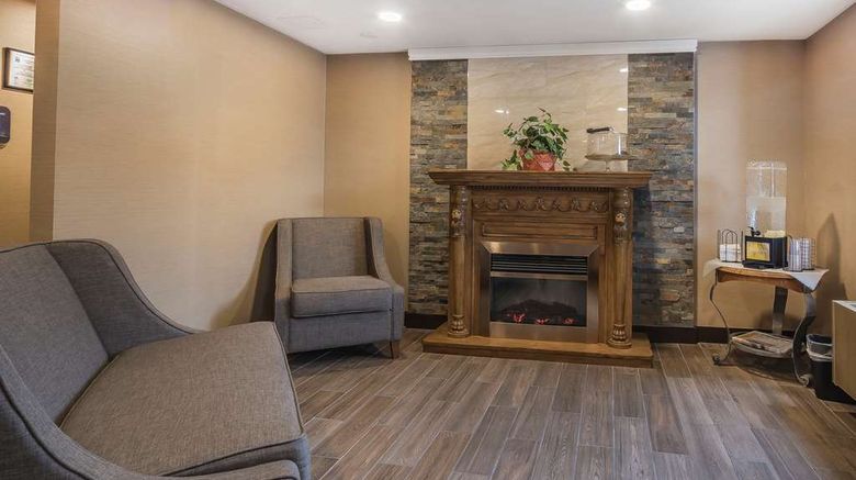 <b>Comfort Inn Lobby</b>. Images powered by <a href="https://iceportal.shijigroup.com/" title="IcePortal" target="_blank">IcePortal</a>.