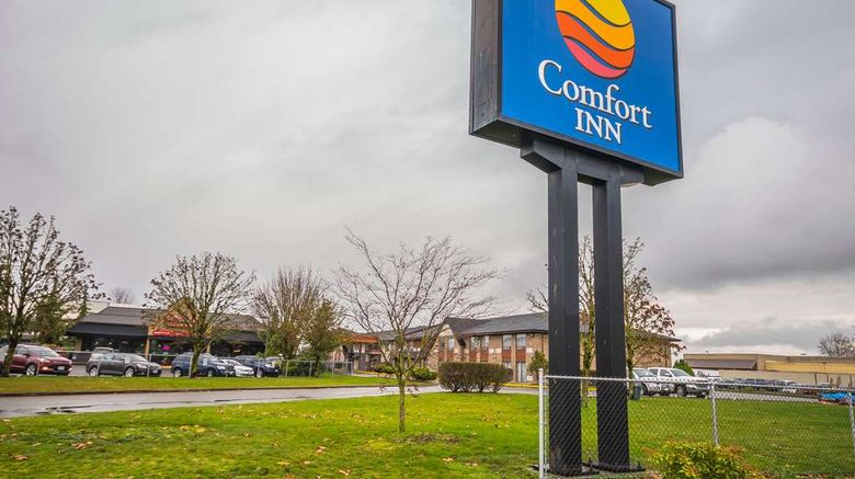 Comfort Inn Chilliwack Exterior. Images powered by <a href="https://iceportal.shijigroup.com" target="_blank" rel="noopener">Ice Portal</a>.