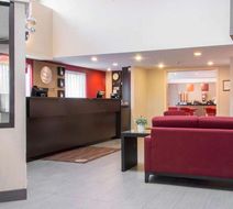 Comfort Inn Winnipeg Airport Lobby