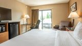 Clarion Pointe Room