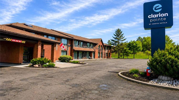 Clarion Pointe Exterior