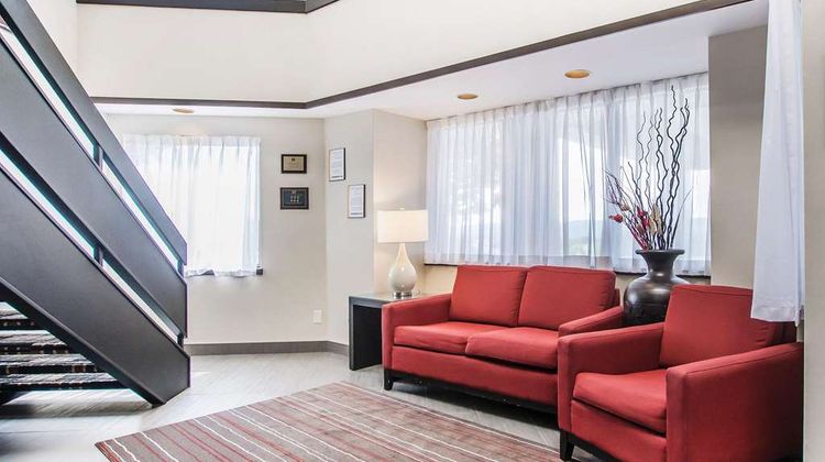 Comfort Inn Edmundston Lobby