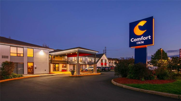 Comfort Inn Dartmouth Exterior