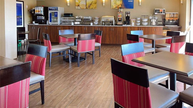 <b>Comfort Inn Dartmouth Restaurant</b>. Images powered by <a href="https://iceportal.shijigroup.com/" title="IcePortal" target="_blank">IcePortal</a>.