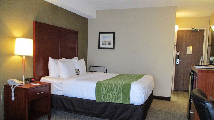 Comfort Inn Dartmouth Room