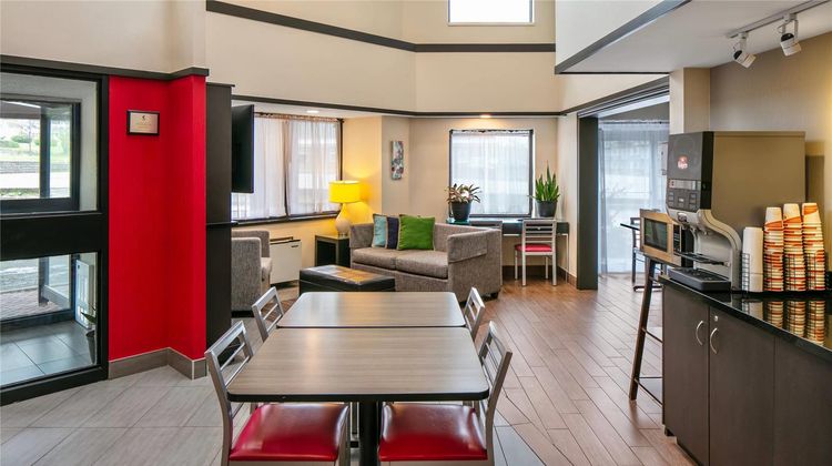 Comfort Inn Sydney - Cape Breton Lobby