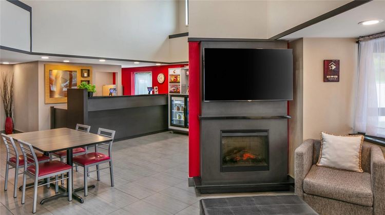 Comfort Inn Sydney - Cape Breton Lobby