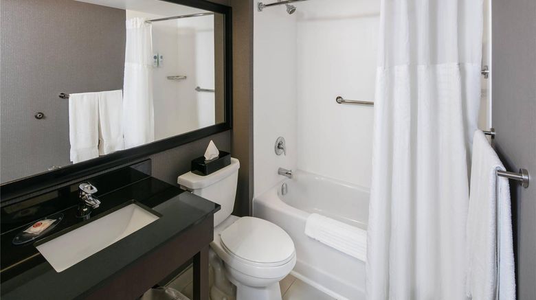 <b>Comfort Inn Room</b>. Images powered by <a href="https://iceportal.shijigroup.com/" title="IcePortal" target="_blank">IcePortal</a>.