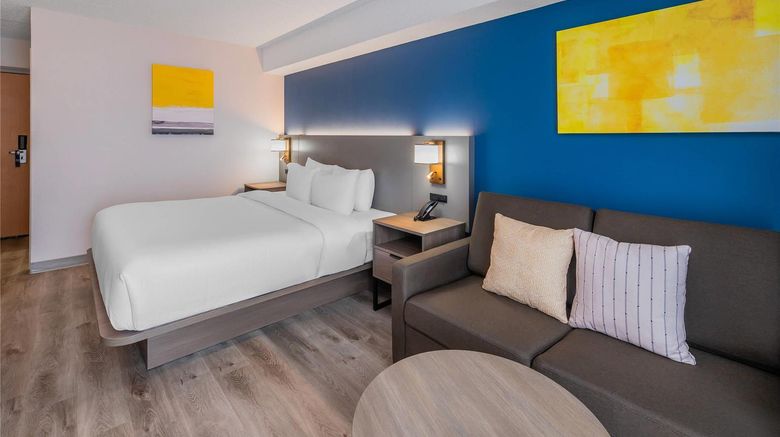 <b>Comfort Inn Belleville Room</b>. Images powered by <a href="https://iceportal.shijigroup.com/" title="IcePortal" target="_blank">IcePortal</a>.