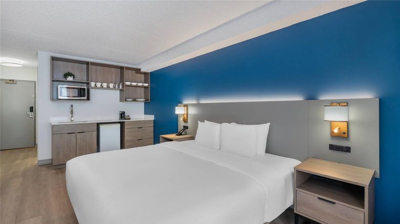 <b>Comfort Inn Belleville Suite</b>. Images powered by <a href="https://iceportal.shijigroup.com/" title="IcePortal" target="_blank">IcePortal</a>.