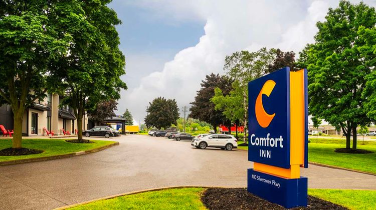 Comfort Inn Exterior
