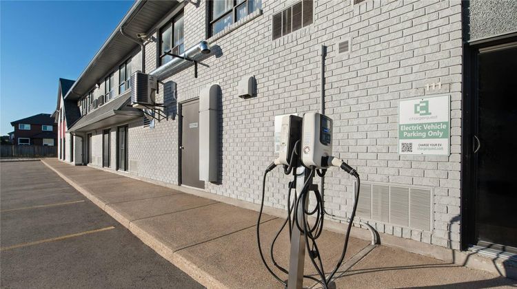 Comfort Inn Hamilton - Stoney Creek Exterior
