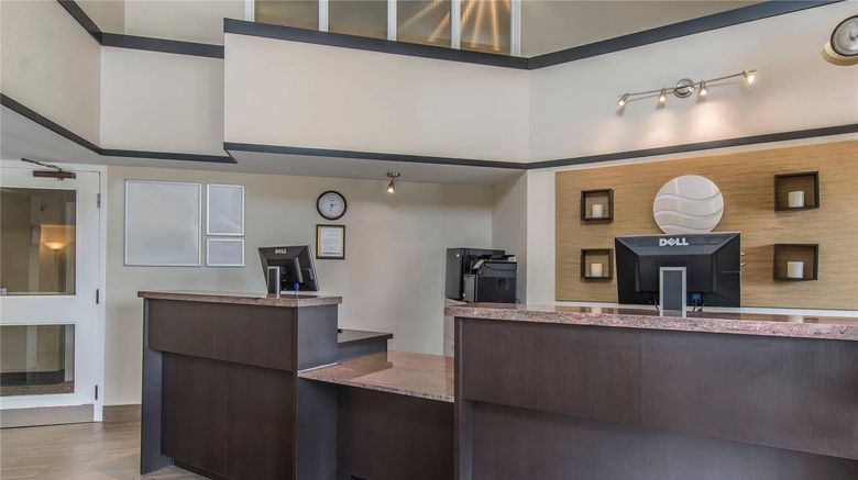 <b>Comfort Inn Lobby</b>. Images powered by <a href="https://iceportal.shijigroup.com/" title="IcePortal" target="_blank">IcePortal</a>.