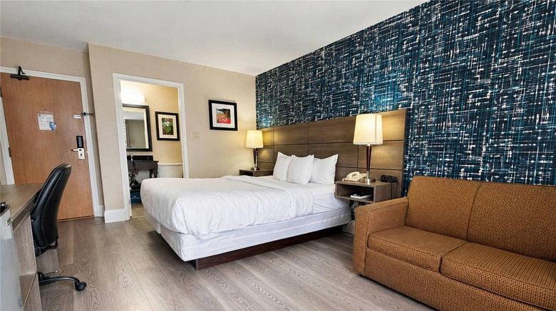 <b>Comfort Inn Room</b>. Images powered by <a href="https://iceportal.shijigroup.com/" title="IcePortal" target="_blank">IcePortal</a>.