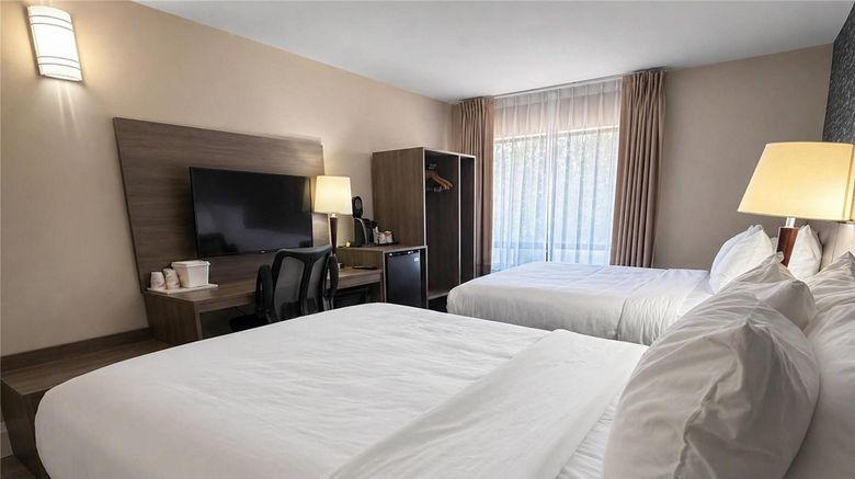 <b>Comfort Inn Room</b>. Images powered by <a href="https://iceportal.shijigroup.com/" title="IcePortal" target="_blank">IcePortal</a>.
