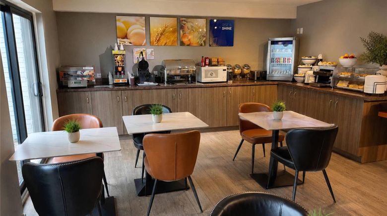 <b>Comfort Inn Restaurant</b>. Images powered by <a href="https://iceportal.shijigroup.com/" title="IcePortal" target="_blank">IcePortal</a>.