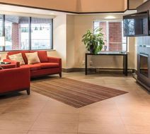 Comfort Inn Kenora Lobby