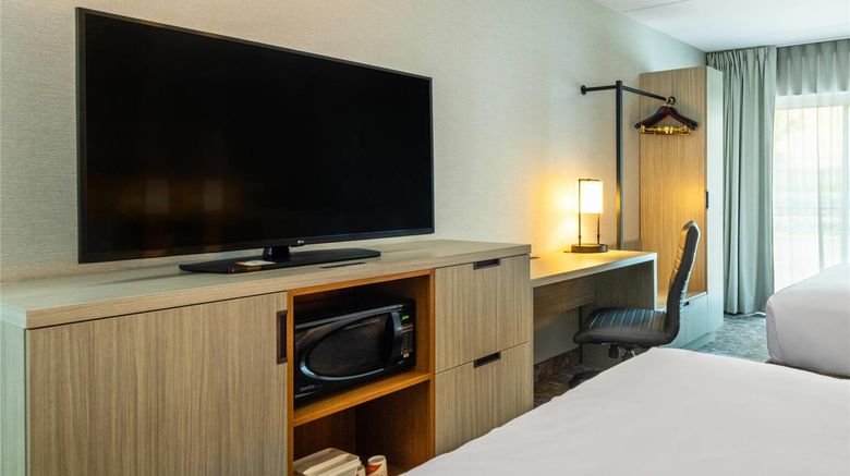 <b>Comfort Inn Kingston Room</b>. Images powered by <a href="https://iceportal.shijigroup.com/" title="IcePortal" target="_blank">IcePortal</a>.