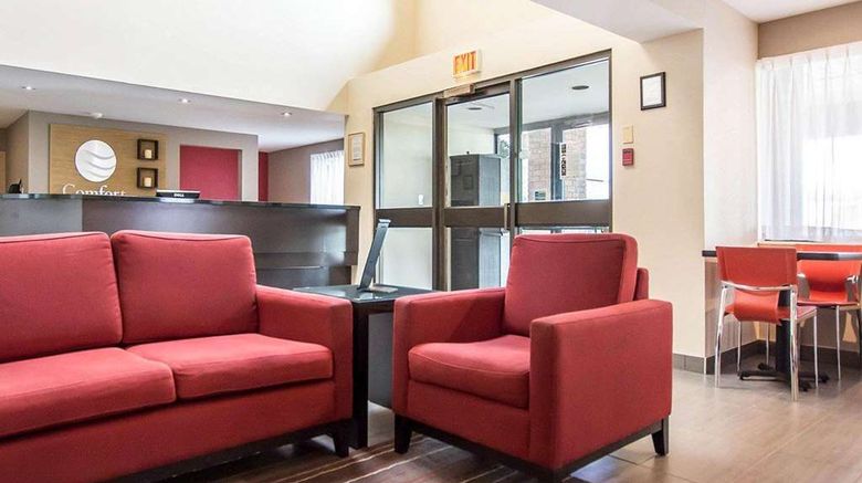 <b>Comfort Inn Lobby</b>. Images powered by <a href="https://iceportal.shijigroup.com/" title="IcePortal" target="_blank">IcePortal</a>.