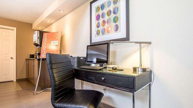 <b>Comfort Inn Other</b>. Images powered by <a href="https://iceportal.shijigroup.com/" title="IcePortal" target="_blank">IcePortal</a>.