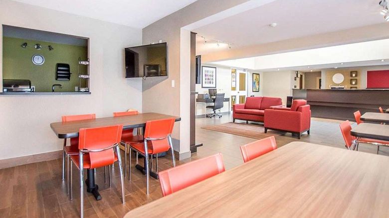 <b>Comfort Inn Restaurant</b>. Images powered by <a href="https://iceportal.shijigroup.com/" title="IcePortal" target="_blank">IcePortal</a>.