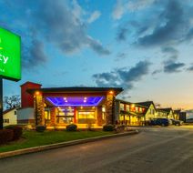 Quality Inn Leamington Exterior