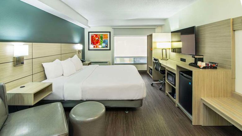 <b>Quality Inn Leamington Room</b>. Images powered by <a href="https://iceportal.shijigroup.com/" title="IcePortal" target="_blank">IcePortal</a>.