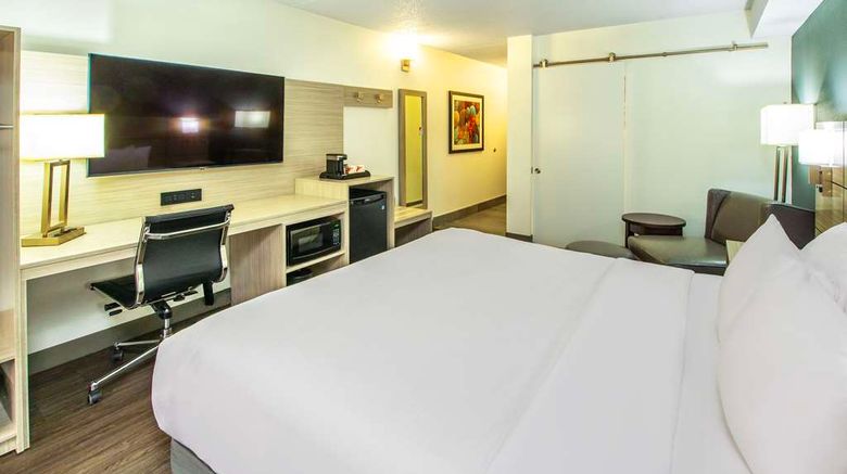 <b>Quality Inn Leamington Room</b>. Images powered by <a href="https://iceportal.shijigroup.com/" title="IcePortal" target="_blank">IcePortal</a>.