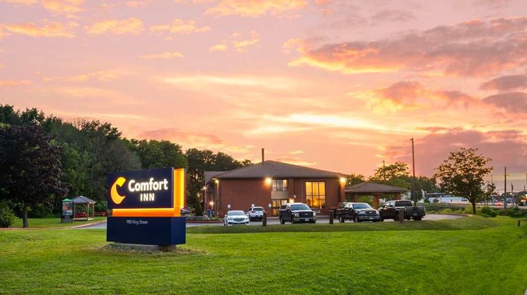 Comfort Inn Exterior