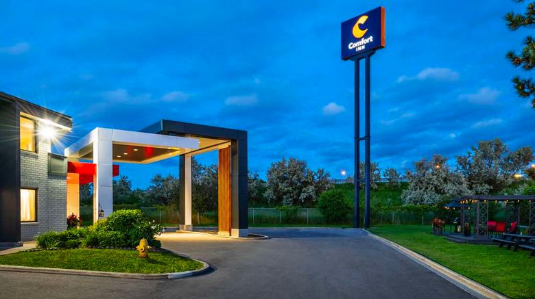 <b>Comfort Inn Newmarket - Aurora Exterior</b>. Images powered by <a href="https://iceportal.shijigroup.com/" title="IcePortal" target="_blank">IcePortal</a>.