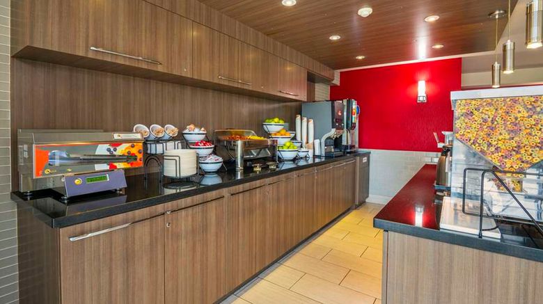 <b>Comfort Inn Newmarket - Aurora Restaurant</b>. Images powered by <a href="https://iceportal.shijigroup.com/" title="IcePortal" target="_blank">IcePortal</a>.