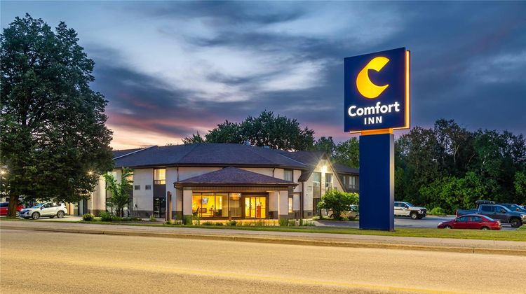 Comfort Inn North Bay Exterior