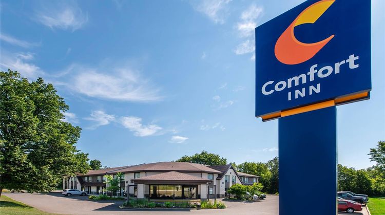 Comfort Inn North Bay Exterior