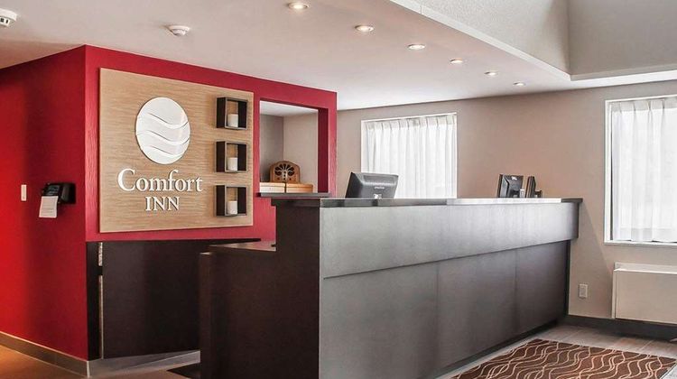 Comfort Inn Orillia Lobby