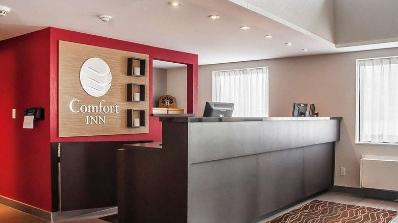 <b>Comfort Inn Orillia Lobby</b>. Images powered by <a href="https://iceportal.shijigroup.com/" title="IcePortal" target="_blank">IcePortal</a>.
