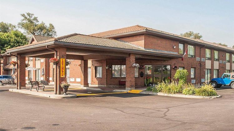 Comfort Inn Orillia Exterior
