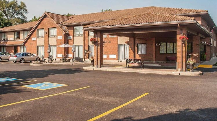 Comfort Inn Orillia Exterior