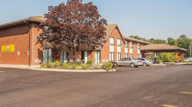 Comfort Inn Orillia Exterior