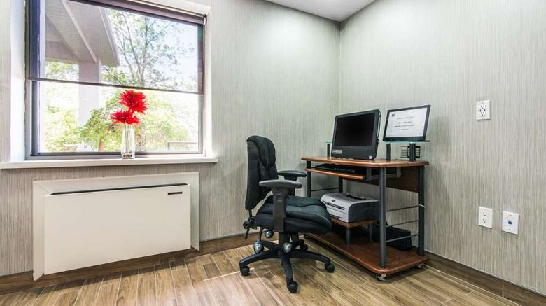 <b>Comfort Inn Other</b>. Images powered by <a href="https://iceportal.shijigroup.com/" title="IcePortal" target="_blank">IcePortal</a>.